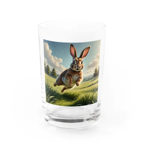 跳ねているウサギ Water Glass