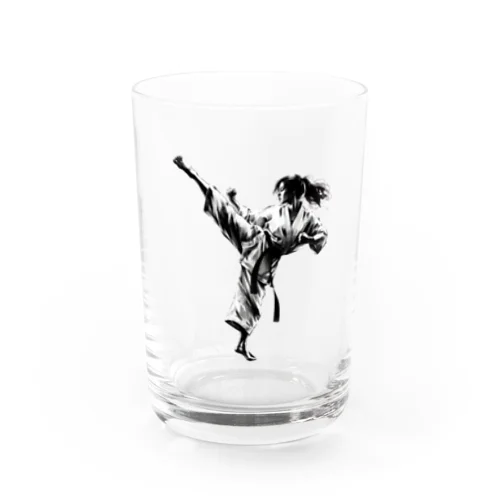 上段回し蹴り Water Glass