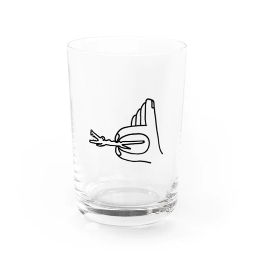 つかまれたワニ Water Glass