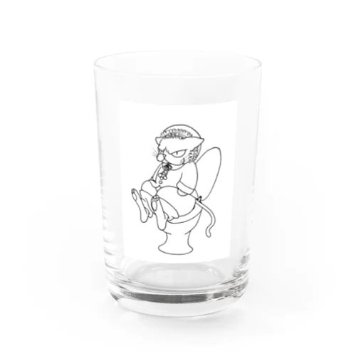 pooping cat Water Glass