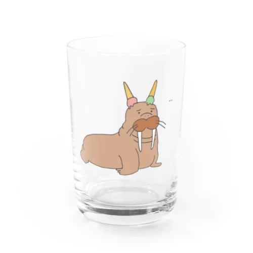 かけられたセイウチ Water Glass