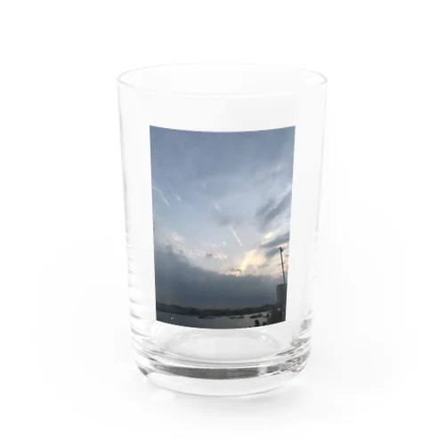 飛行機雲 Water Glass