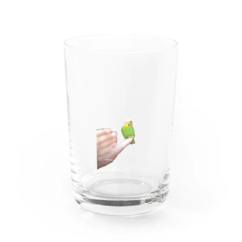 ポコチャ に出演したクランちゃんとまどちーの手とスクロールバー(半分) Water Glass