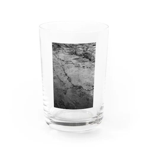 水面 Water Glass