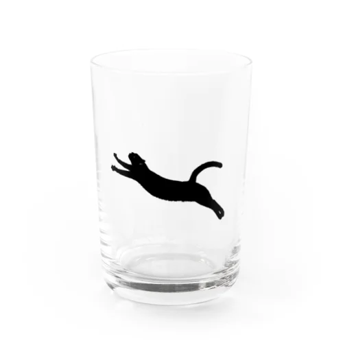 デカネコDaianのジャンプ？ Water Glass