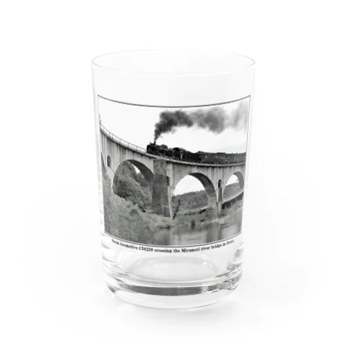 宮森川橋梁を渡る 蒸気機関車 C58239 Water Glass