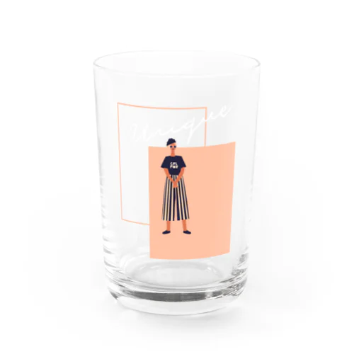 最先端を突っ走るモダニズム。 A Water Glass