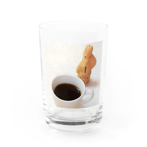 コーヒー苦すぎた。ミネラル豊富な土のはにわさん。 Water Glass
