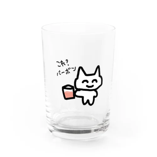 バーボンを飲む猫 グラス