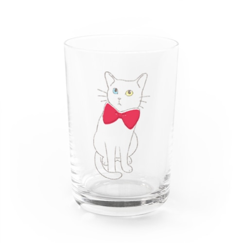 赤い蝶ネクタイのねこ（オッドアイ） Water Glass