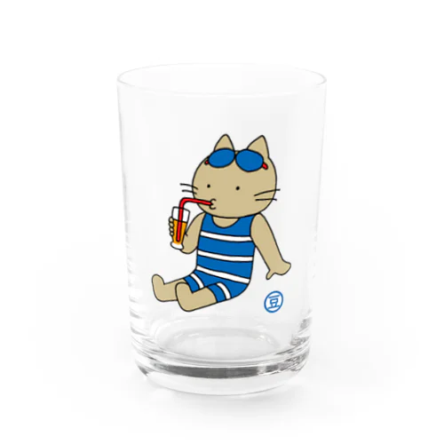 迷い猫とジュース グラス