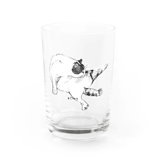 毛繕いの猫 Water Glass