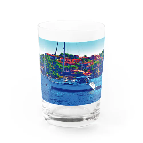 フランス コート・ダジュールのヨット Water Glass