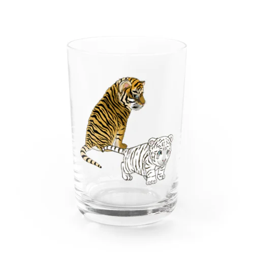 虎の仔たちは仲良しです グラス