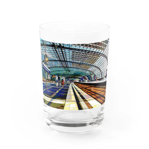 ドイツ ベルリン中央駅のホーム Water Glass