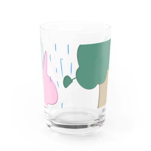 桃饅頭ちゃんとねこ (雨の中) Water Glass