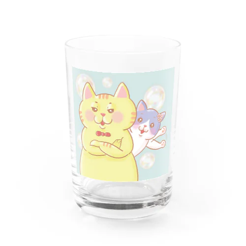 腕組みするねこ Water Glass