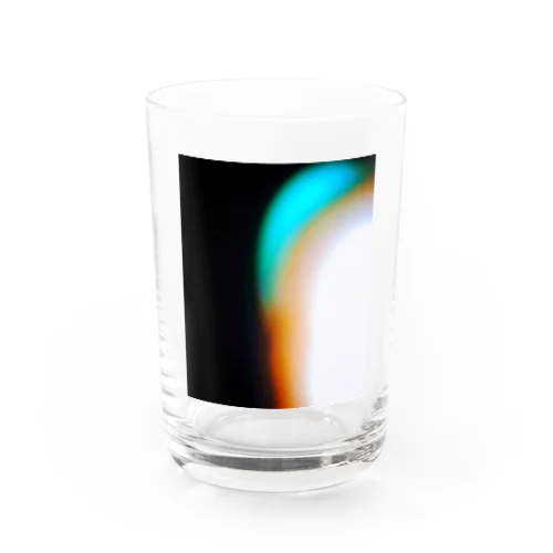 、 Water Glass