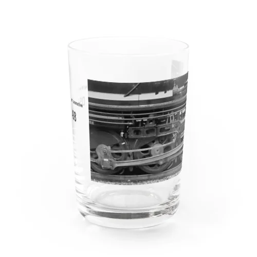 D51形蒸気機関車の動輪 （モノクロフォト） Water Glass