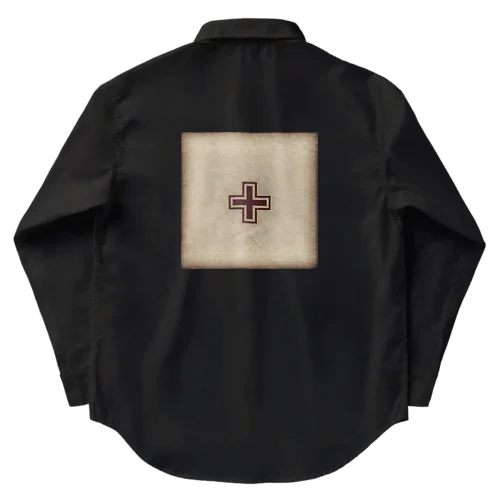 昭和レトロな赤い十字架デザイン ワークシャツ