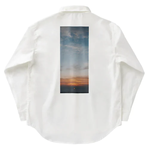 CinemaScope掛軸_002_空と雲と海に沈む太陽 ワークシャツ