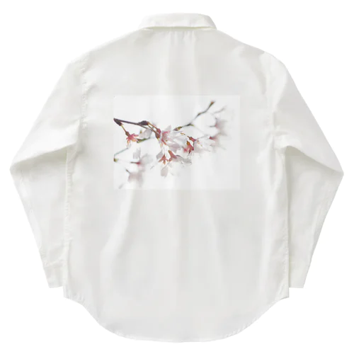 春の訪れを告げる美しい桜の花びら ワークシャツ