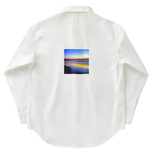 砂浜の夕焼けで癒される ワークシャツ