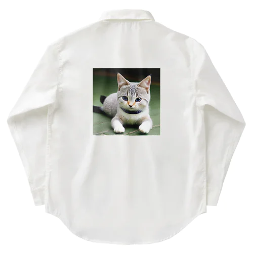 座る猫 Work Shirt