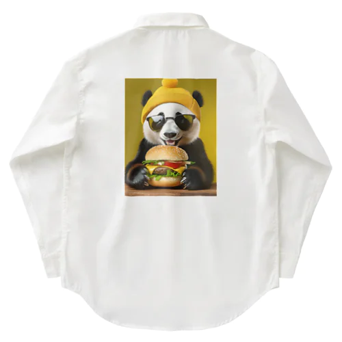 ハンバーガーを食べるパンダ Work Shirt