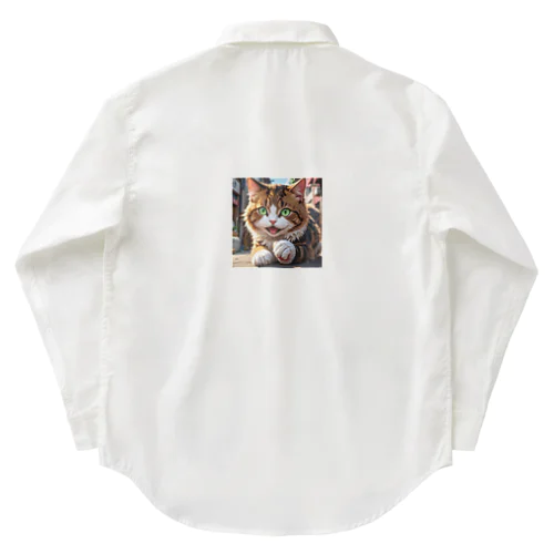 何かしようとしてる猫 Work Shirt