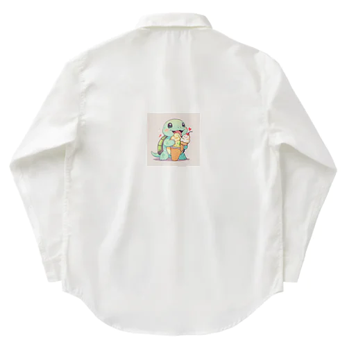 かわいいカメが食べるアイスクリーム Work Shirt