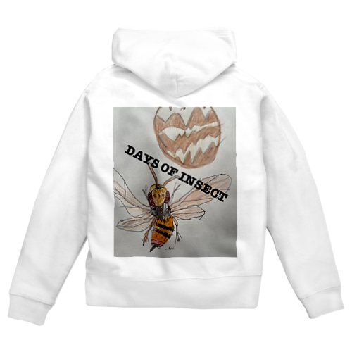こっちを見てるオオスズメバチ！ Zip Hoodie