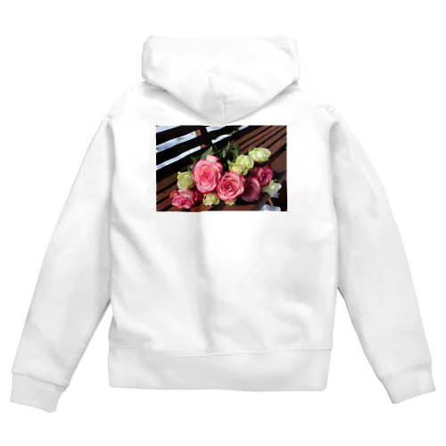 黄色の薔薇は金運アップの花 Zip Hoodie