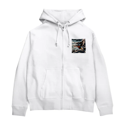 波打ち際で羽ばたく色鮮やかな鳥 Zip Hoodie