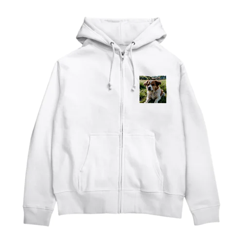 草むらで斜めを見つめる犬 dog looking for the anywhere Zip Hoodie